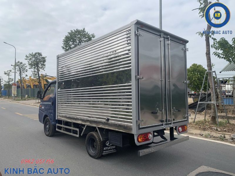hyundai-porter-h150-1-5-tan-thung-kin-dai-3m1 (9) Hyundai Porter H150 1.5 tấn thùng kín dài 3m1