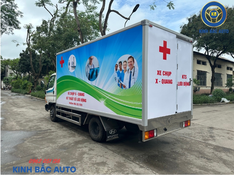 hyundai-w750-3-5-tan-thung-y-te-luu-dong-dai-4m5 (3) Hyundai W750 3.5 tấn thùng y tế lưu động dài 4m5