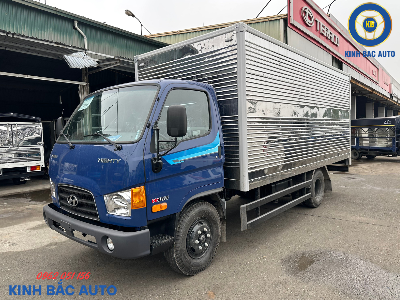 Động cơ của xe W11S 7 tấn thùng kín dài 5m