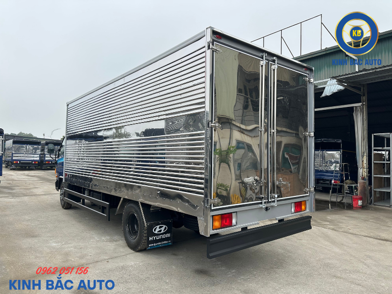 Ứng dụng của xe W11SL 7 tấn thùng kín dài 5m7