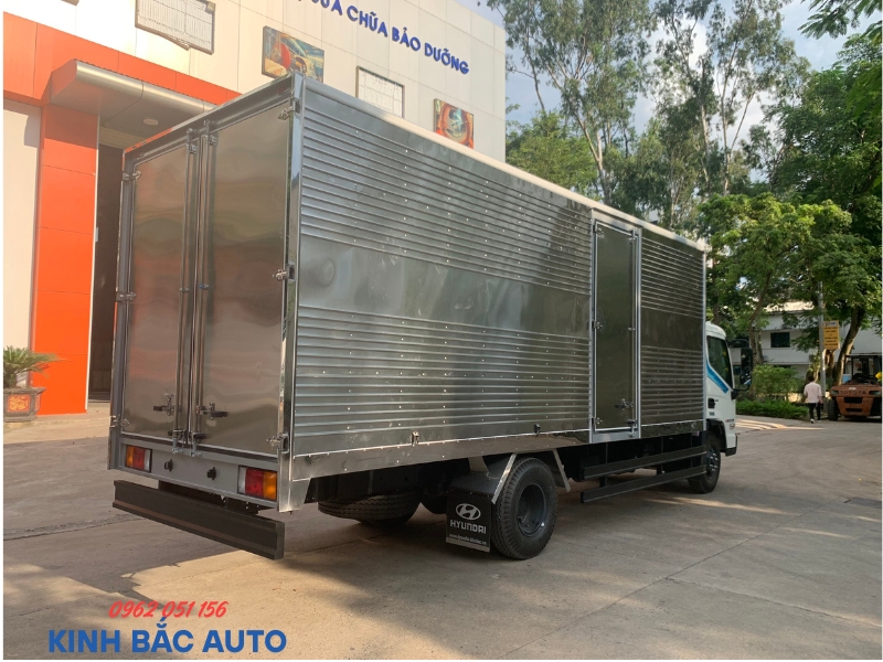 xe-tai-ex900-5-tan-thung-6m3-4